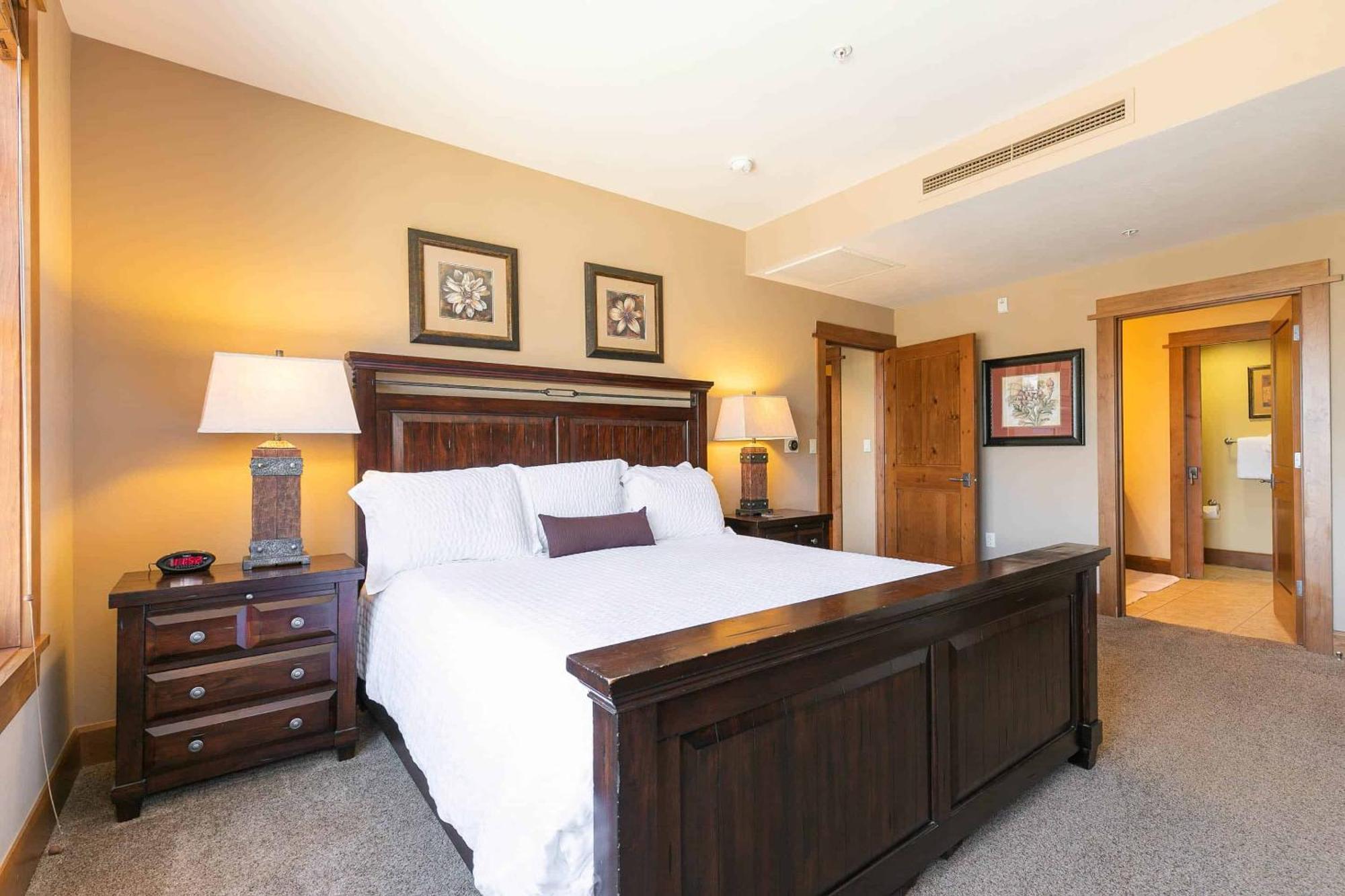 Iron Horse Lodge North 201 By East West Hospitality Truckee Exterior photo